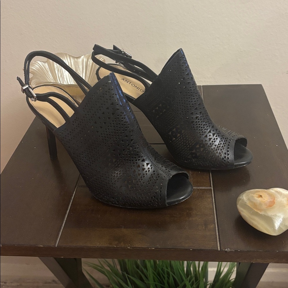 Antonio Melani black high heels